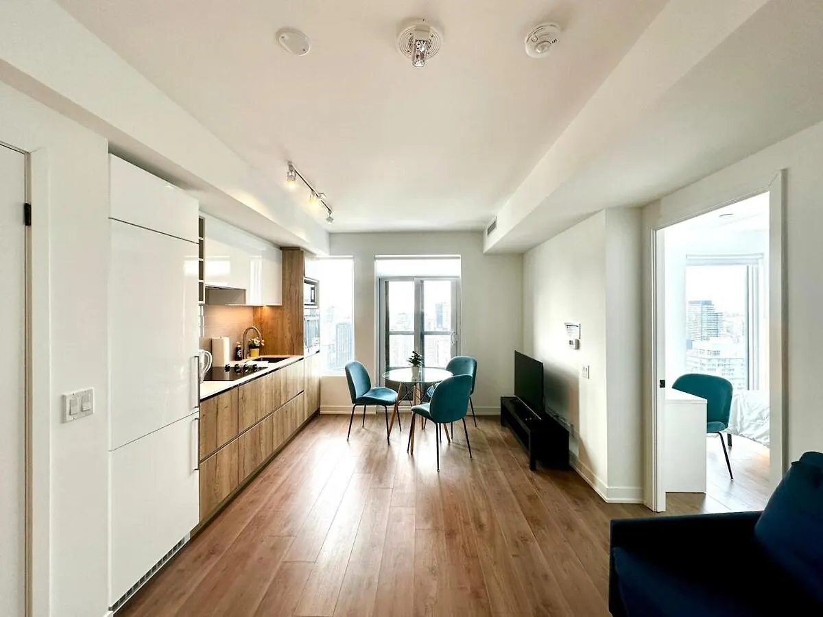 Lejlighed Super Skyline View Condo In The Heart Of Toronto