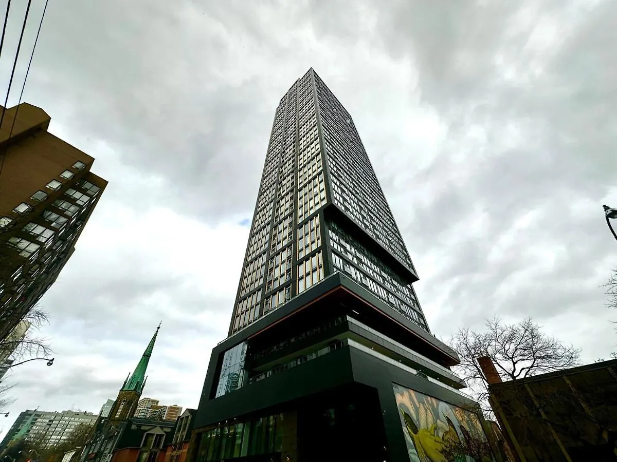 Super Skyline View Condo In The Heart Of Toronto Canada