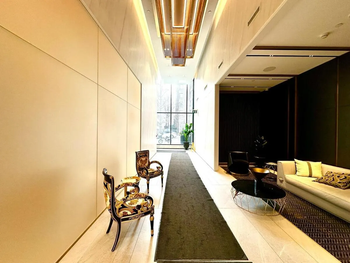 Super Skyline View Condo In The Heart Of Toronto